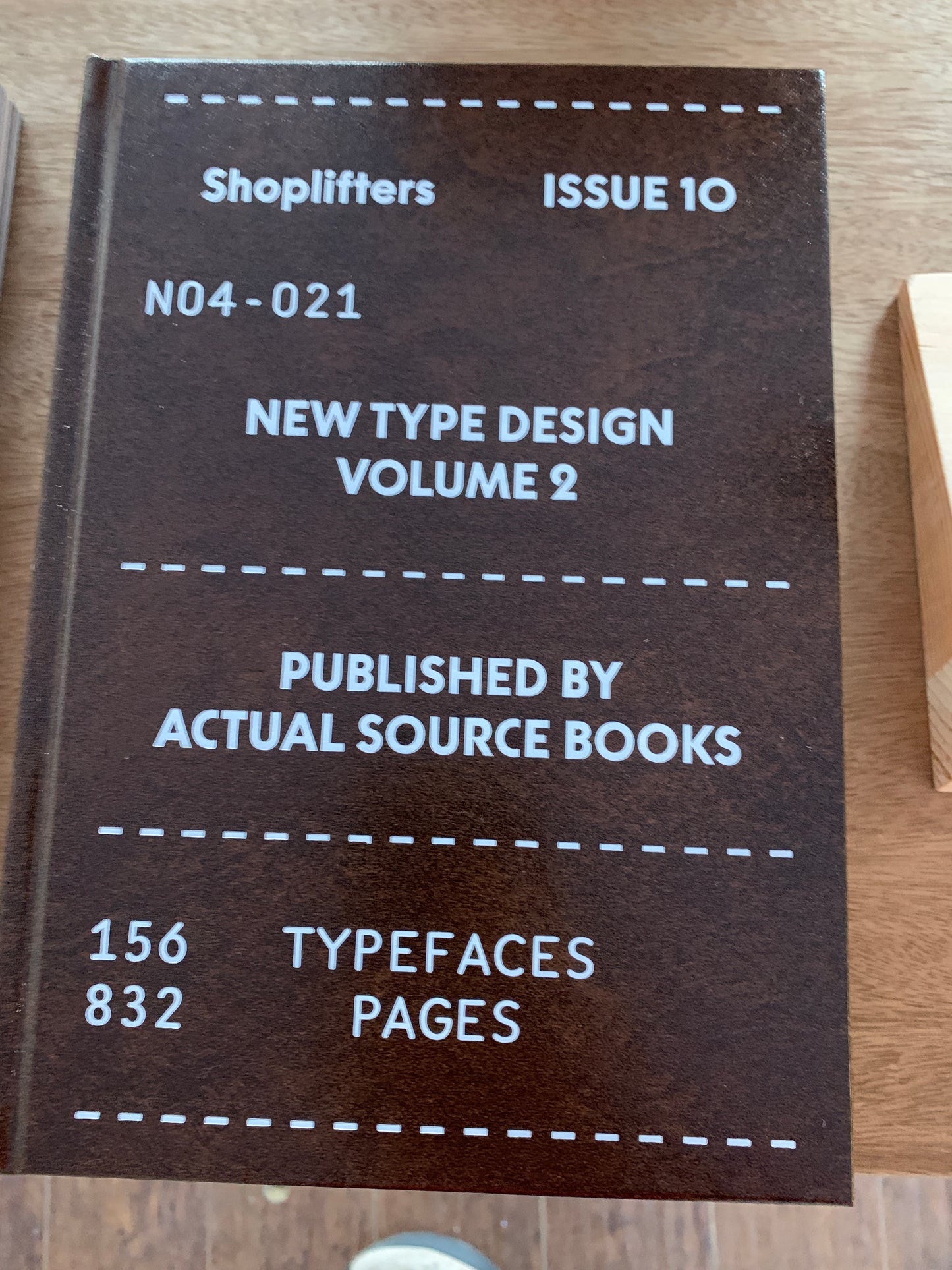 Shoplifters Issue 10, Volume 2